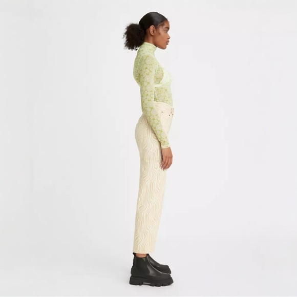 LEVI’S PREMIUM RIBCAGE STRAIGHT ANKLE WAVY LINES JEANS - Picture 4 of 16